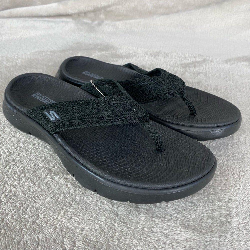 Skechers Women's Black Textured Strap Flip Flops